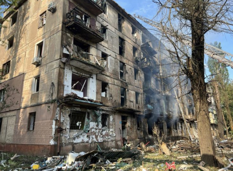 Ukraine: six tués dans une voiture après une frappe russe dans le nord-est du pays Ukraine: six tués dans une voiture après une frappe russe dans le nord-est du pays