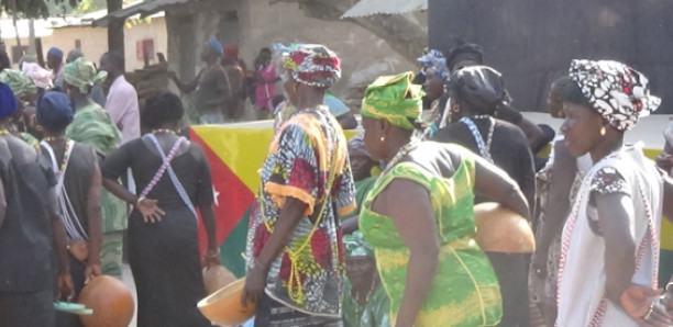 Manifestation à Dakar : les 15 femmes du bois sacré recouvrent leur liberté 