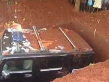 Kenya : Conformément à sa dernière volonté, un homme est enterré avec sa voiture!