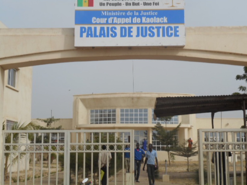 Affaire de meurtre familial à Gandiaye : 15 ans de réclusion pour le père et son fils complice Affaire de meurtre familial à Gandiaye : 15 ans de réclusion pour le père et son fils complice