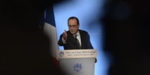 François Hollande demande aux Chefs d'État de punir tous ceux qui ont brulé le drapeau français