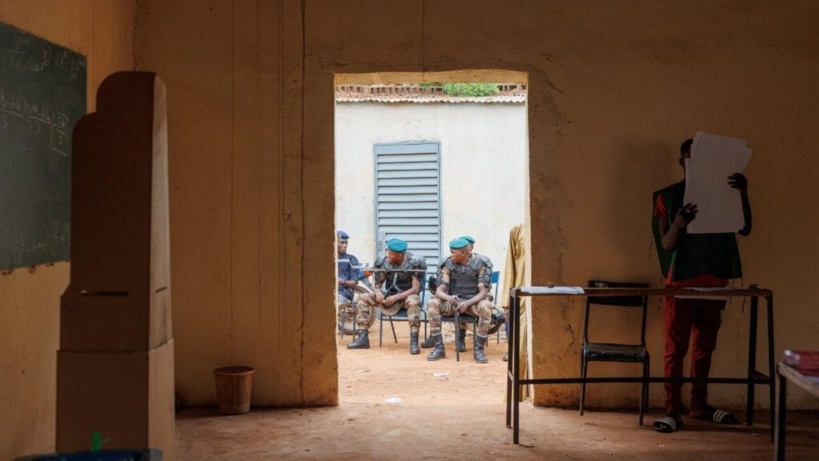 Les Maliens approuvent le projet de nouvelle Constitution avec 97% des voix, selon l'autorité électorale