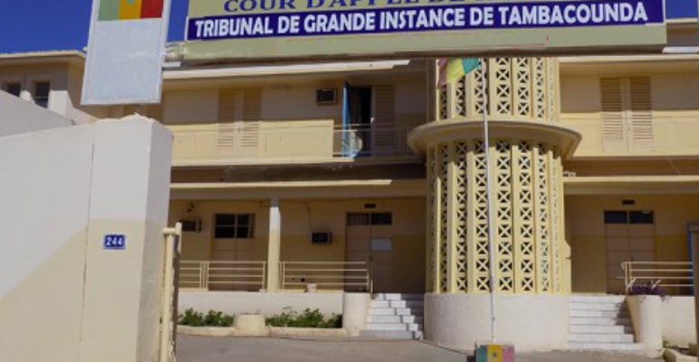 Tribunal Tambacounda: une dame emprunte le téléphone d’un vigile et découvre des images obscènes impliquant ses nièces