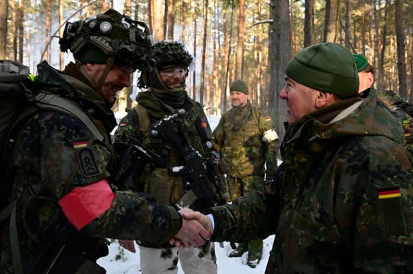 L'Allemagne se dit prête à stationner 4000 soldats en Lituanie (ministre Défense)