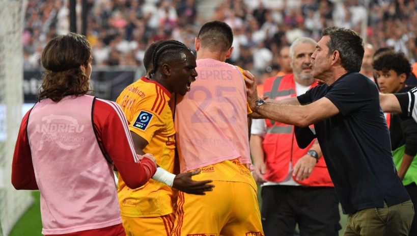 Ligue 2: Bordeaux perd le match contre Rodez et accepte la décision du CNOSF Ligue 2: Bordeaux perd le match contre Rodez et accepte la décision du CNOSF