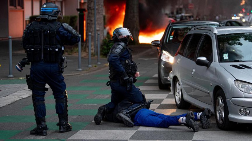 France: 875 personnes interpellées dans la nuit de jeudi à vendredi rapporte le ministère de l'Intérieur France: 875 personnes interpellées dans la nuit de jeudi à vendredi rapporte le ministère de l'Intérieur