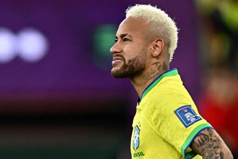 Brésil: forte amende contre Neymar pour des infractions environnementales