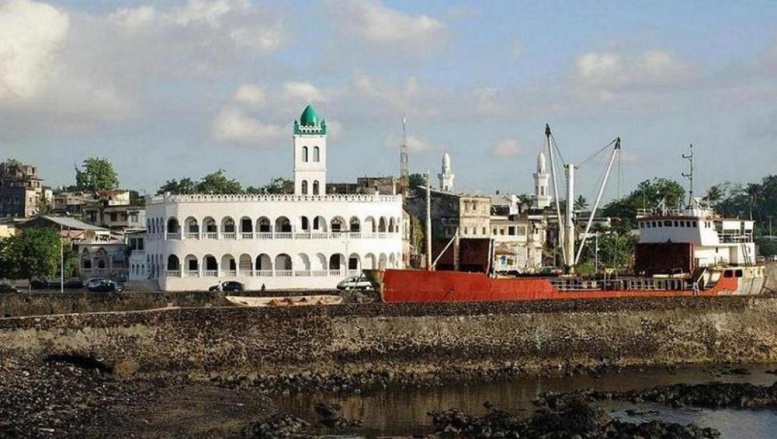 Le port de Moroni. (CC) Sascha Grabow