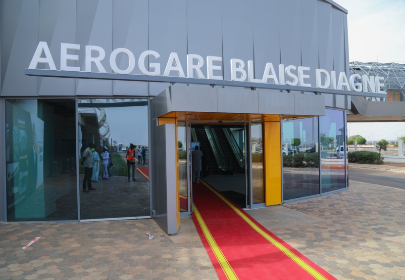 La nouvelle gare du TER de l’AIBD inaugurée par le Président Macky Sall La nouvelle gare du TER de l’AIBD inaugurée par le Président Macky Sall