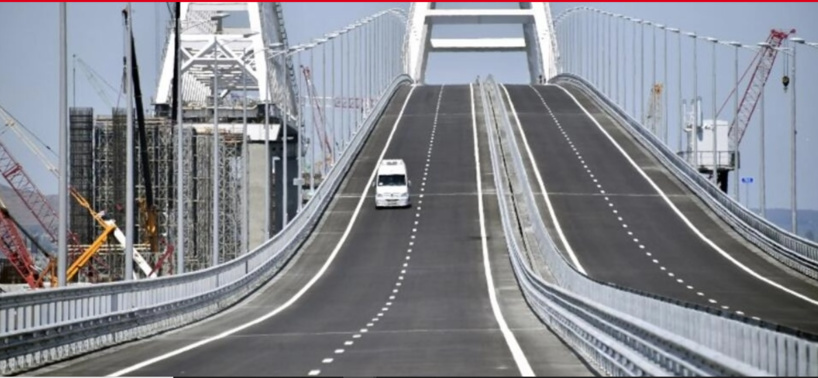 Crimée: une attaque sur le pont de Kertch, la Russie accuse l'Ukraine Crimée: une attaque sur le pont de Kertch, la Russie accuse l'Ukraine