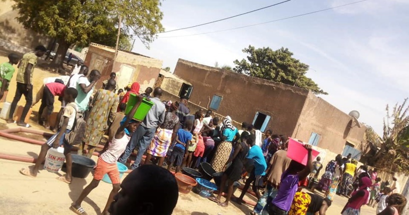 Village de Sangué : les populations privées du liquide précieux haussent le ton Village de Sangué : les populations privées du liquide précieux haussent le ton