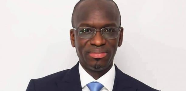 Le Directeur général de l’AIBD SA réceptionne des équipements médicaux 