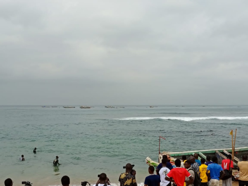 Ouakam : le moteur, la pirogue et des effets personnels de migrants retrouvés Ouakam : le moteur, la pirogue et des effets personnels de migrants retrouvés