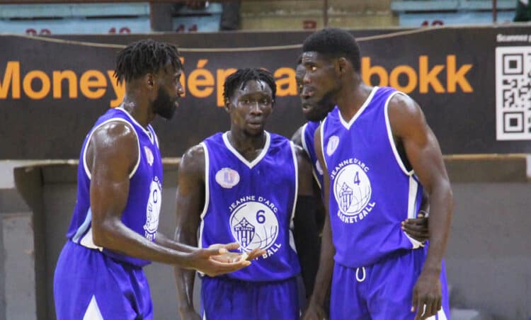 Basket - play-offs National 1 masculin : la JA domine DUC et rejoint Douanes en finale