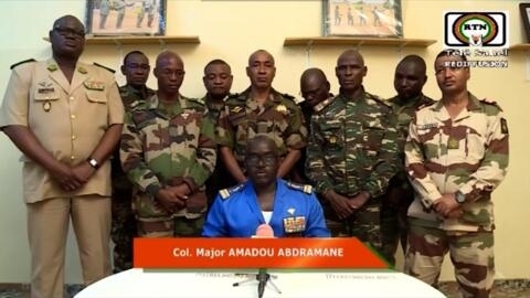 Niger: des militaires affirment avoir renversé le président Bazoum, le ministre des Affaires étrangères lance un appel aux «militaires factieux»