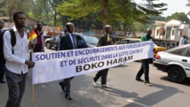Une marche de soutien aux forces armées dans la lutte contre Boko Haram, dans les rues de Yaoundé, le 21 janvier 2015. Reinnier KAZE / AFP