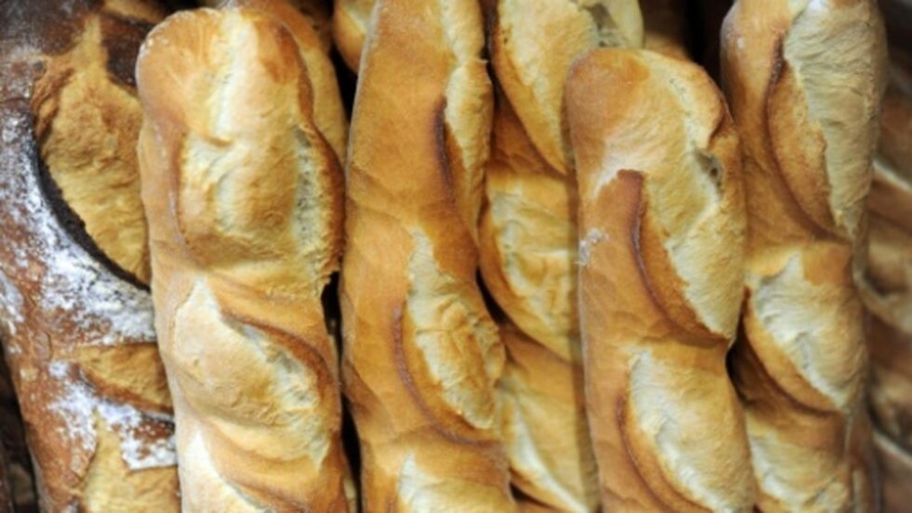 Tunisie: en pleine crise du pain, le gouvernement annonce le réapprovisionnement des boulangeries Tunisie: en pleine crise du pain, le gouvernement annonce le réapprovisionnement des boulangeries