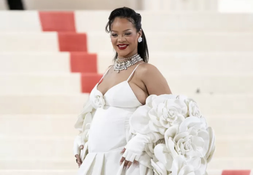 Rihanna a accouché de son deuxième enfant Rihanna a accouché de son deuxième enfant
