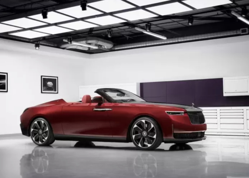 Qui est le mystérieux couple qui a acheté la nouvelle voiture la plus chère du monde? Qui est le mystérieux couple qui a acheté la nouvelle voiture la plus chère du monde?