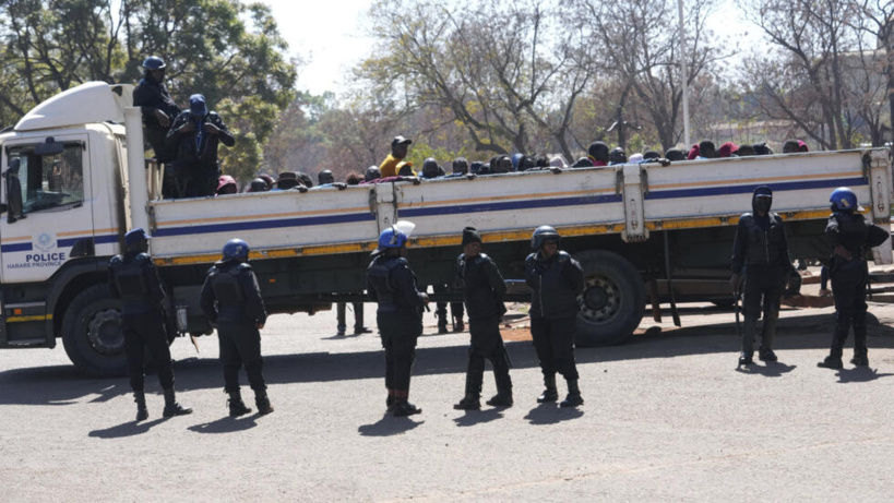 Élections présidentielle et législatives au Zimbabwe: un scrutin dans un climat de répression