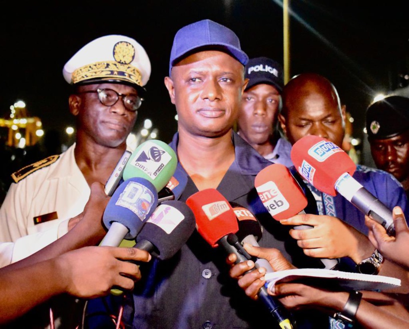 Base navale de Dakar: le ministre Antoine Diome accueille 150 migrants secourus par la Marine nationale