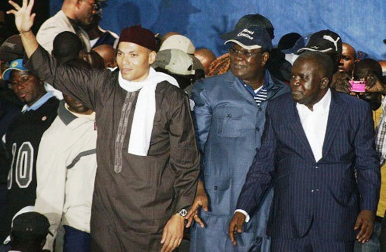 Les libéraux pestent encore sur la Crei : « le procureur confirme la volonté de Macky Sall d'écarter Karim pour 2017 » Les libéraux pestent encore sur la Crei : « le procureur confirme la volonté de Macky Sall d'écarter Karim pour 2017 »