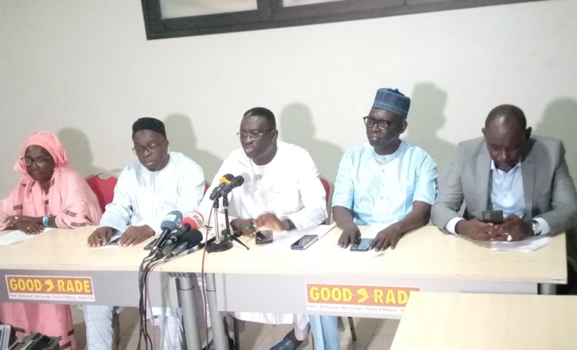 Sénégal: 20 organisations de la société civile invitent l’Etat à "gracier les détenus politiques" Sénégal: 20 organisations de la société civile invitent l’Etat à "gracier les détenus politiques"