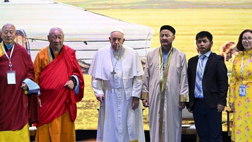 En Mongolie, le pape François prône la fraternité entre les religions En Mongolie, le pape François prône la fraternité entre les religions