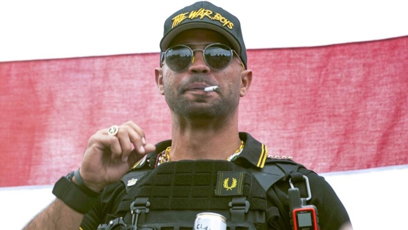 Assaut du Capitole: 22 ans de prison pour le chef des Proud Boys, un groupe d'extrême droite américain Assaut du Capitole: 22 ans de prison pour le chef des Proud Boys, un groupe d'extrême droite américain