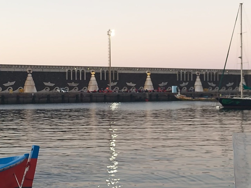 Une autre pirogue de 200 migrants débarque ce dimanche matin à Tenerife