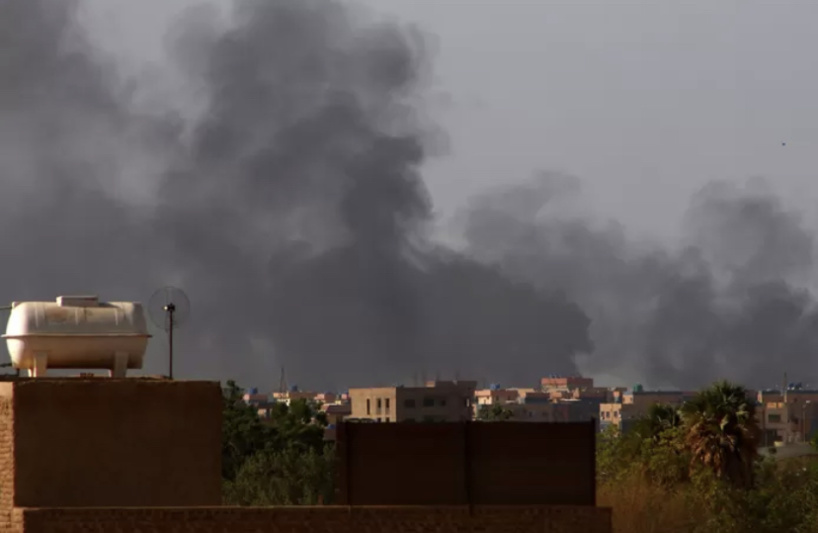 Au moins “30 morts” dans le “massacre” dans un marché à Khartoum, selon des militants