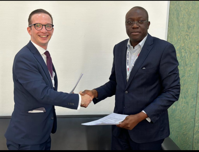 Signature d’accords aériens entre le Sénégal et le Royaume-Uni Signature d’accords aériens entre le Sénégal et le Royaume-Uni
