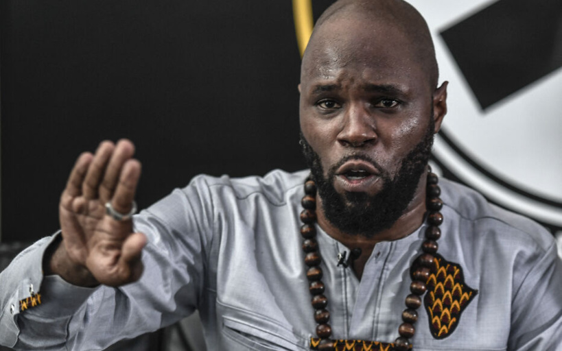 Kémi Séba vient d’être arrêté à l’Aéroport de Cotonou Kémi Séba vient d’être arrêté à l’Aéroport de Cotonou