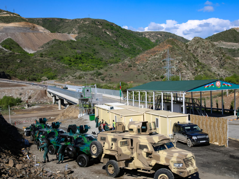 Le Haut-Karabakh bombardé dans une opération qualifiée «d'antiterroriste» par l'Azerbaïdjan Le Haut-Karabakh bombardé dans une opération qualifiée «d'antiterroriste» par l'Azerbaïdjan