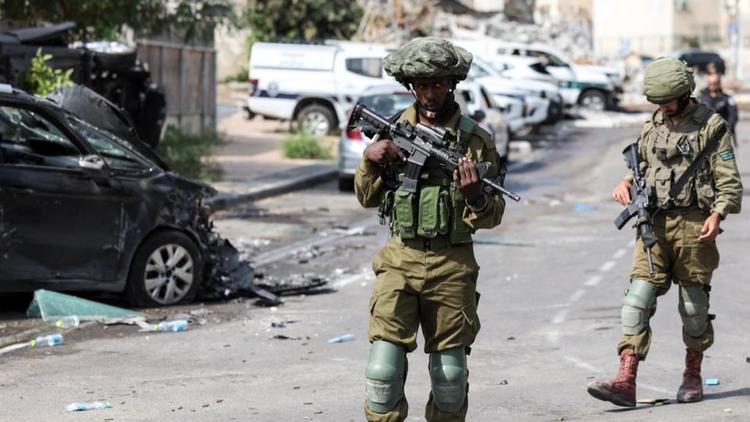 Israël: l'armée se donne 24h pour évacuer tous les résidents autour de la bande de Gaza