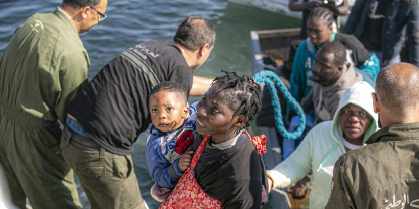 Tunisie: des migrants africains interceptés en mer puis abandonnés vers la frontière avec l’Algérie Tunisie: des migrants africains interceptés en mer puis abandonnés vers la frontière avec l’Algérie