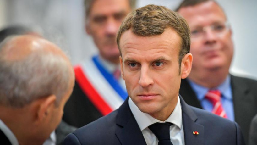 Attaque au couteau à Arras: Emmanuel Macron demande de passer au peigne fin le fichier des radicalisés expulsables Attaque au couteau à Arras: Emmanuel Macron demande de passer au peigne fin le fichier des radicalisés expulsables