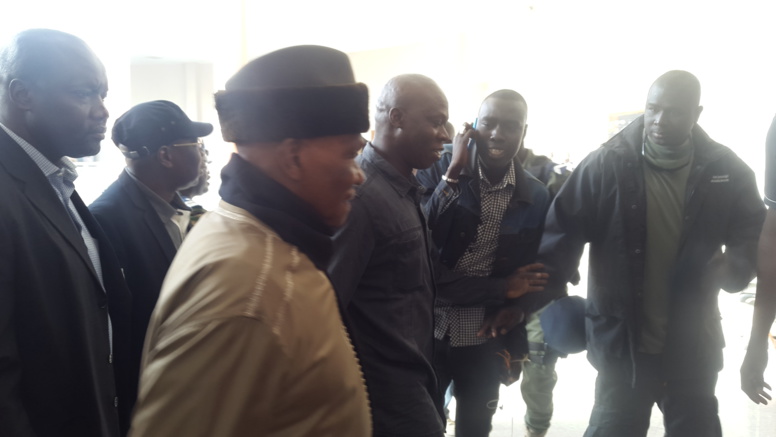 CREI-Verdict contre Karim Wade: Une audience aux allures de meeting CREI-Verdict contre Karim Wade: Une audience aux allures de meeting