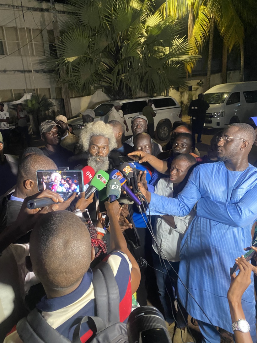 Les avocats de Sonko brandissent le Code pénal et mettent en garde le Directeur général des élections Les avocats de Sonko brandissent le Code pénal et mettent en garde le Directeur général des élections