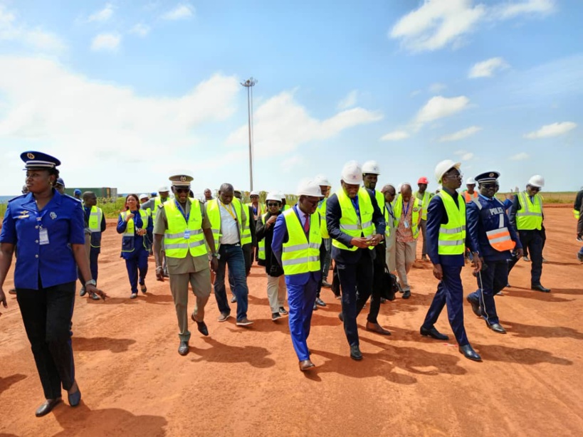 Le ministre Antoine Mbengue remobilise les acteurs du secteur du Transport aérien Le ministre Antoine Mbengue remobilise les acteurs du secteur du Transport aérien