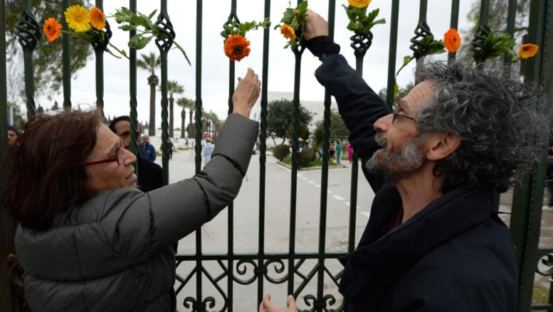 Tunisie: émotion et rassemblement devant le musée du Bardo