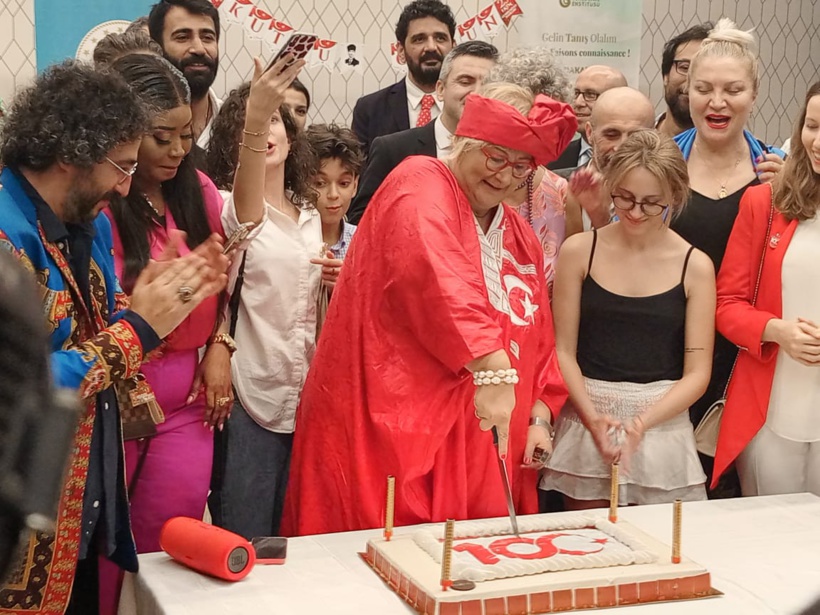 La République Turque a célébré les cent ans de sa fondation La République Turque a célébré les cent ans de sa fondation