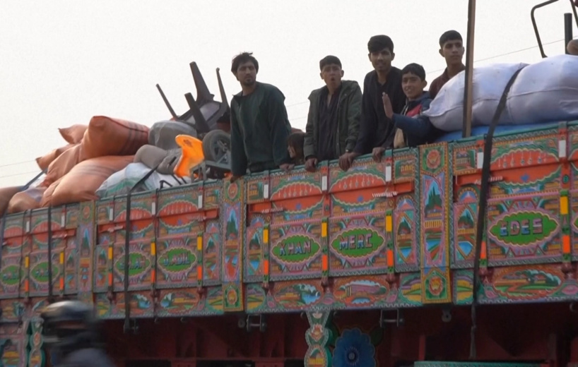 Pakistan: plus de 165000 migrants afghans ont quitté le pays pour rentrer dans leur pays en octobre