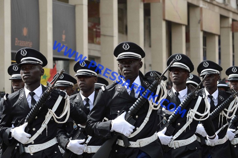 La fête nationale du 4 avril : Revivez en images la cérémonie de prise d’arme La fête nationale du 4 avril : Revivez en images la cérémonie de prise d’arme