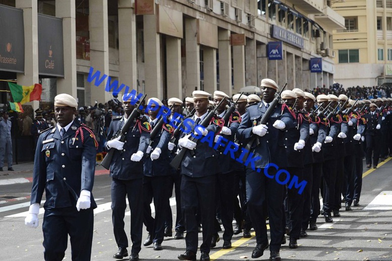 La fête nationale du 4 avril : Revivez en images la cérémonie de prise d’arme La fête nationale du 4 avril : Revivez en images la cérémonie de prise d’arme
