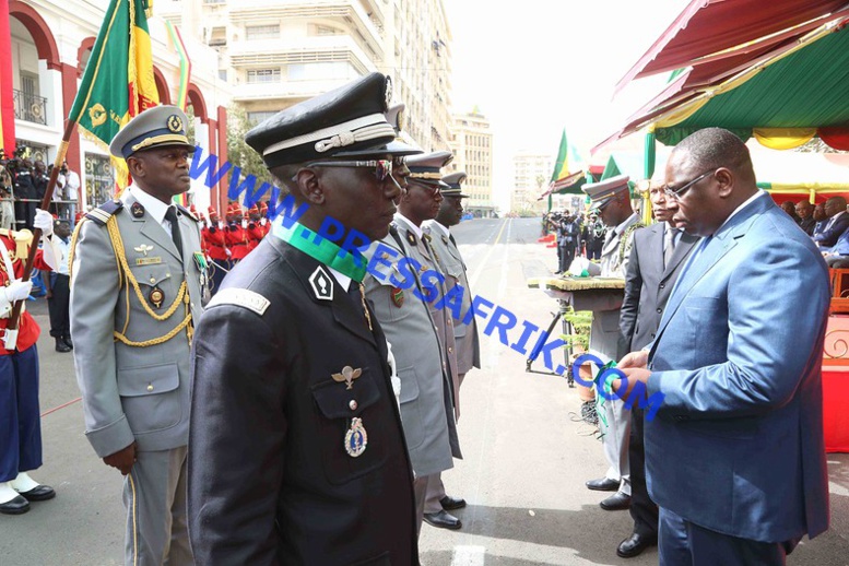 La fête nationale du 4 avril : Revivez en images la cérémonie de prise d’arme La fête nationale du 4 avril : Revivez en images la cérémonie de prise d’arme
