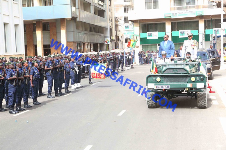 La fête nationale du 4 avril : Revivez en images la cérémonie de prise d’arme La fête nationale du 4 avril : Revivez en images la cérémonie de prise d’arme