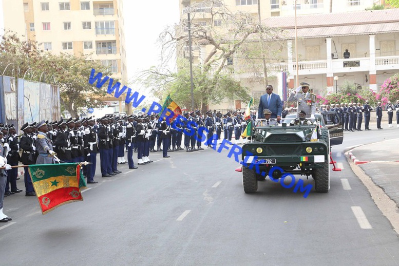 La fête nationale du 4 avril : Revivez en images la cérémonie de prise d’arme La fête nationale du 4 avril : Revivez en images la cérémonie de prise d’arme