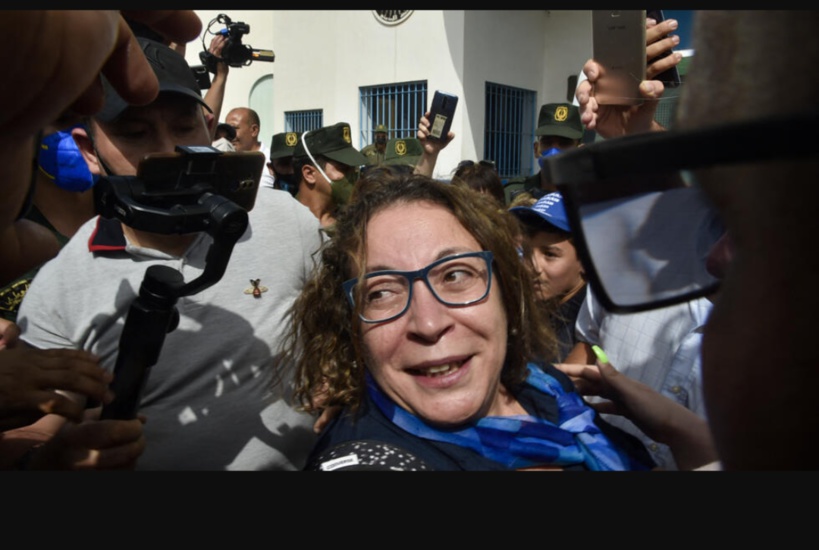 Algérie : l’opposante Amira Bouraoui condamnée par contumace à 10 ans de prison Algérie : l’opposante Amira Bouraoui condamnée par contumace à 10 ans de prison