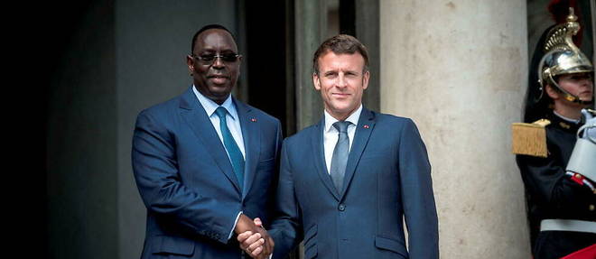 Emmanuel Macron offre du travail Macky Sall
